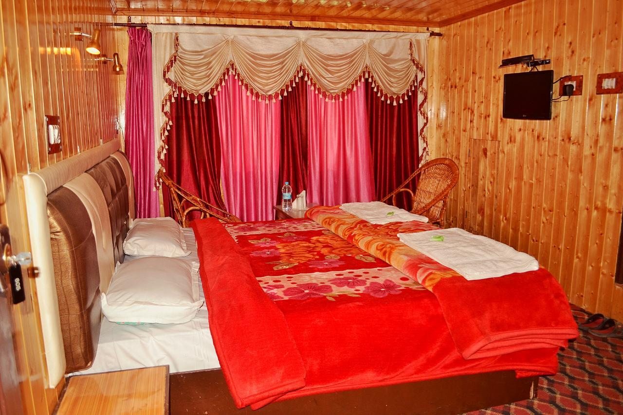 Hotel Glacier Heights Sonāmarg Kültér fotó