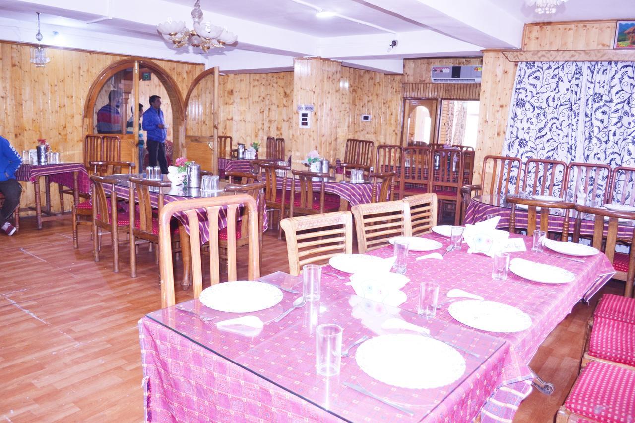 Hotel Glacier Heights Sonāmarg Kültér fotó