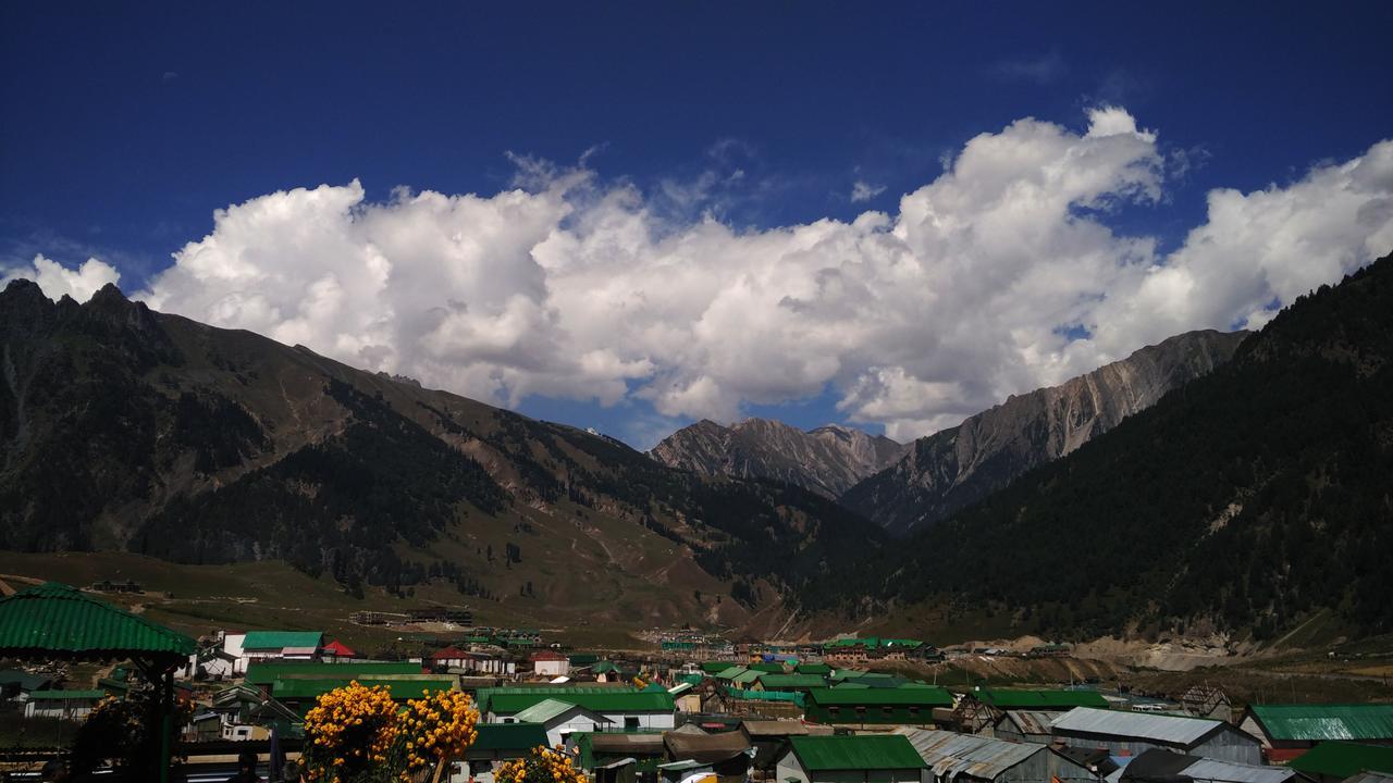 Hotel Glacier Heights Sonāmarg Kültér fotó