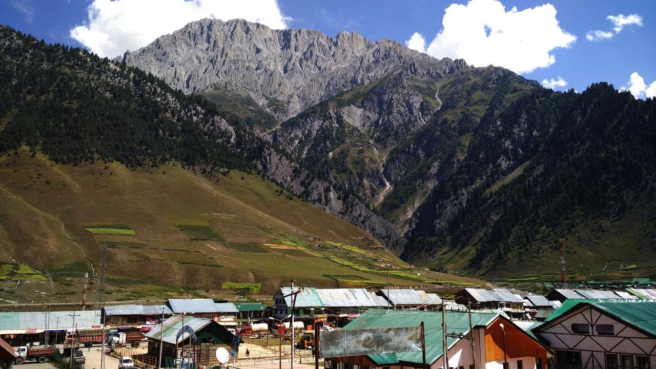 Hotel Glacier Heights Sonāmarg Kültér fotó