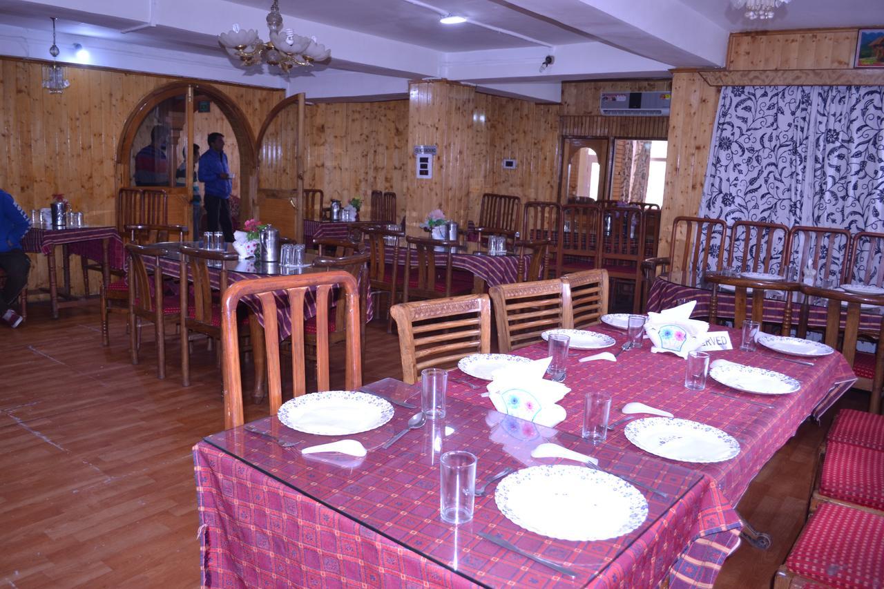 Hotel Glacier Heights Sonāmarg Kültér fotó
