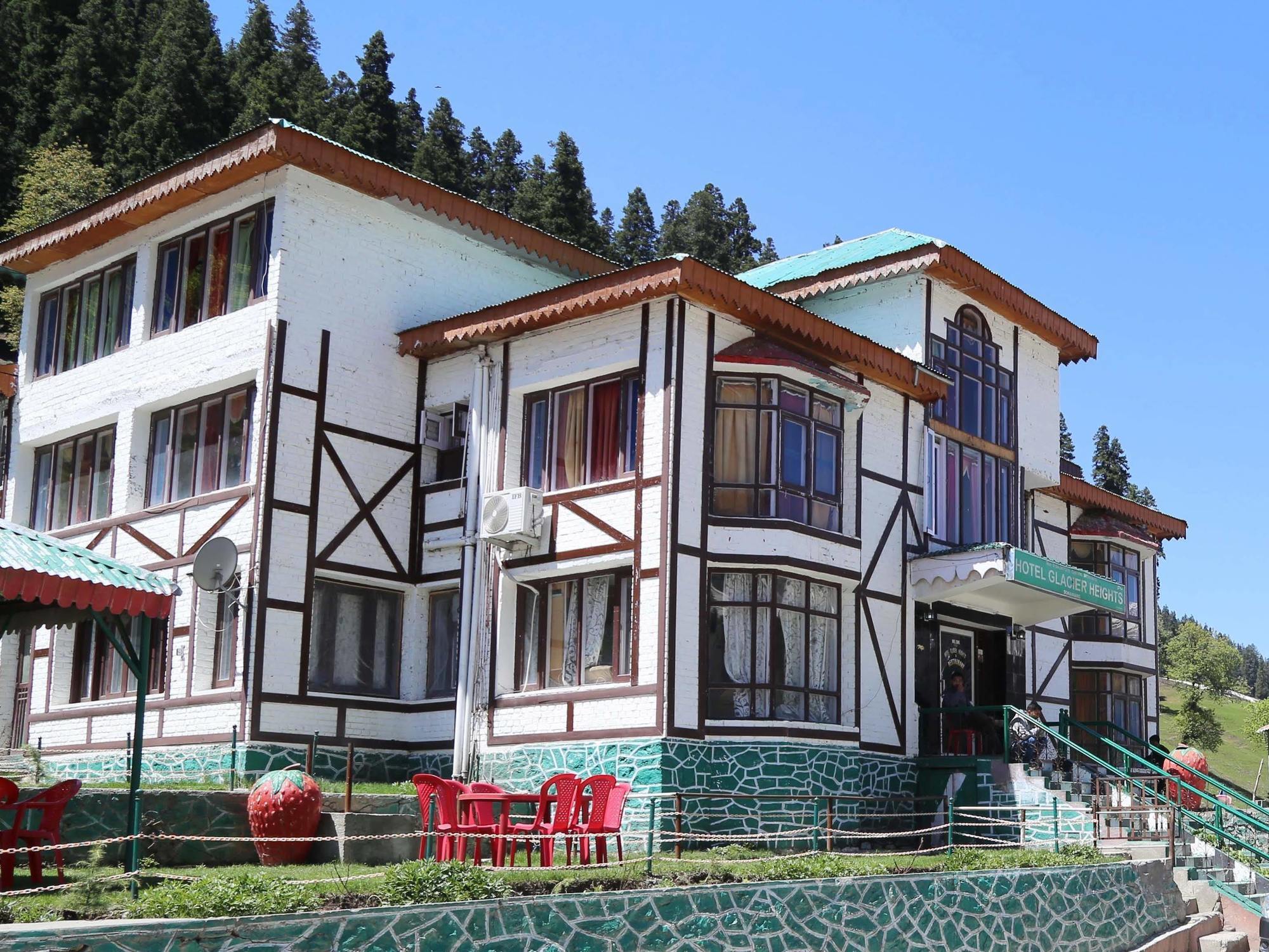 Hotel Glacier Heights Sonāmarg Kültér fotó